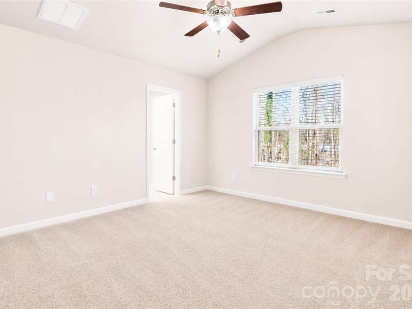 207 Roxanna Court, Shelby, NC 28152.  MLS# CAR4392441, YatesRealty ID 33028. 