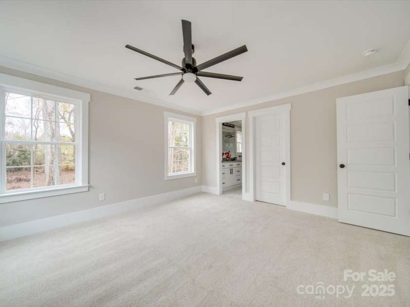 4731 Whispering Oaks Drive, Charlotte, NC 28213.  MLS# CAR4240282, YatesRealty ID 3303. 
