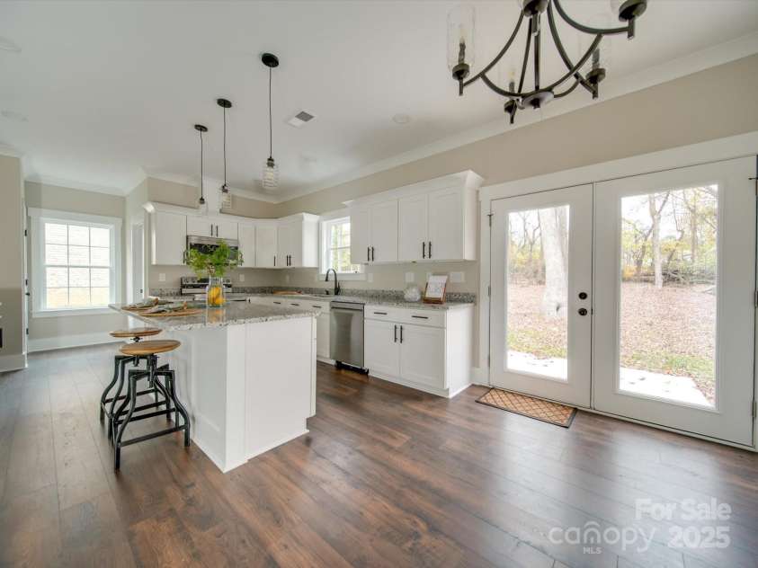 4731 Whispering Oaks Drive, Charlotte, NC 28213.  MLS# CAR4240282, YatesRealty ID 3303. 