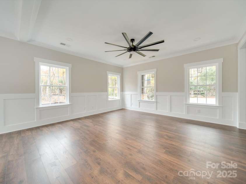 4731 Whispering Oaks Drive, Charlotte, NC 28213.  MLS# CAR4240282, YatesRealty ID 3303. Photo Representation
