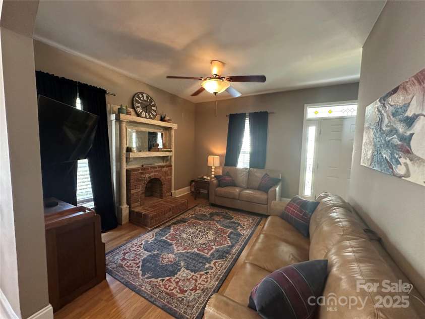 47 Douglas Avenue, Concord, NC 28025.  MLS# CAR4288430, YatesRealty ID 33030. 