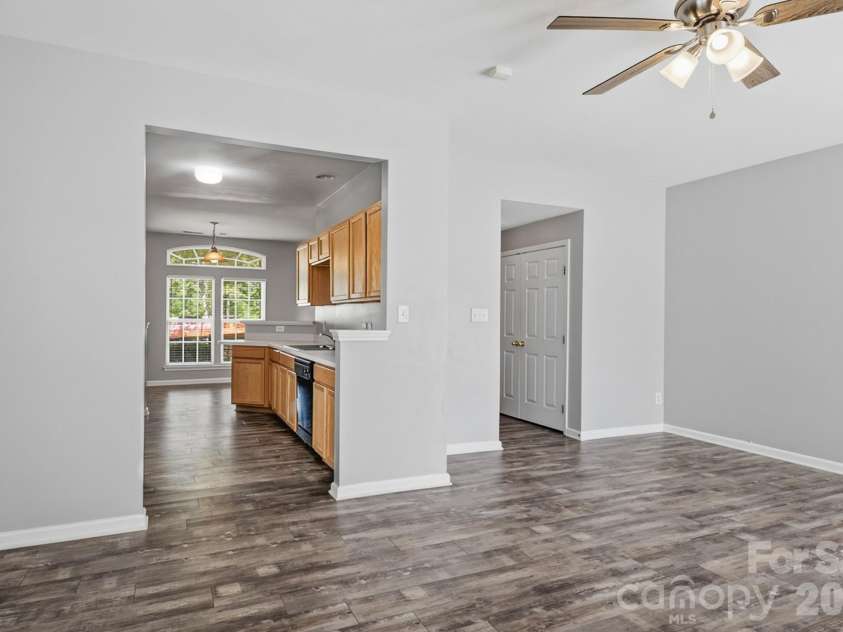 6172 Prosperity Church Road, Charlotte, NC 28269.  MLS# CAR4396079, YatesRealty ID 33030. 