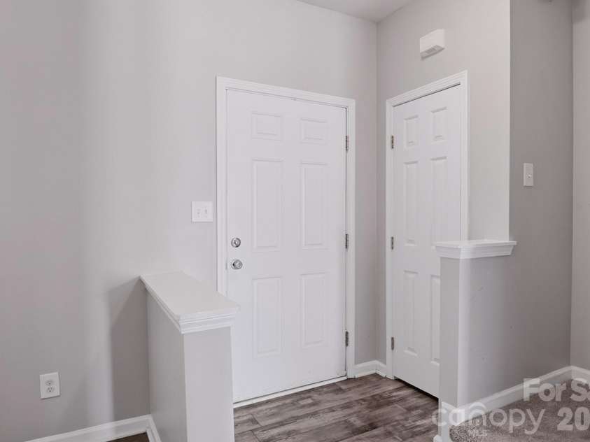 6172 Prosperity Church Road, Charlotte, NC 28269.  MLS# CAR4396079, YatesRealty ID 33030. 