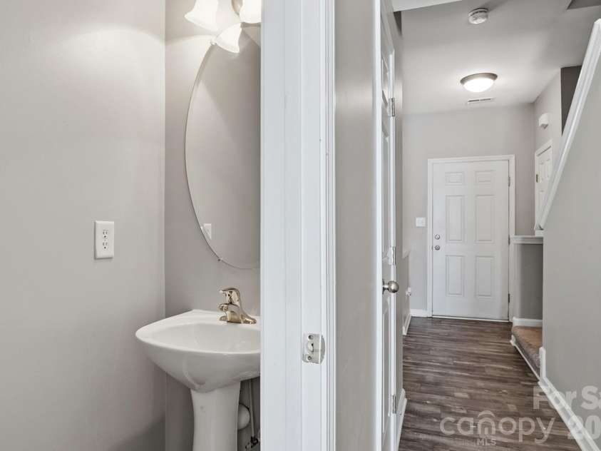6172 Prosperity Church Road, Charlotte, NC 28269.  MLS# CAR4396079, YatesRealty ID 33030. 