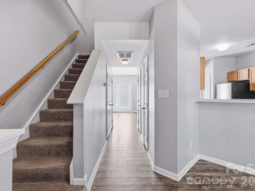 6172 Prosperity Church Road, Charlotte, NC 28269.  MLS# CAR4396079, YatesRealty ID 33030. 