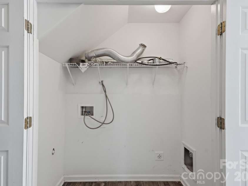 6172 Prosperity Church Road, Charlotte, NC 28269.  MLS# CAR4396079, YatesRealty ID 33030. 