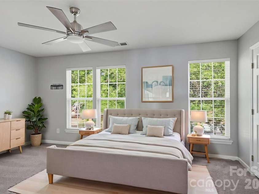 6172 Prosperity Church Road, Charlotte, NC 28269.  MLS# CAR4396079, YatesRealty ID 33030. 