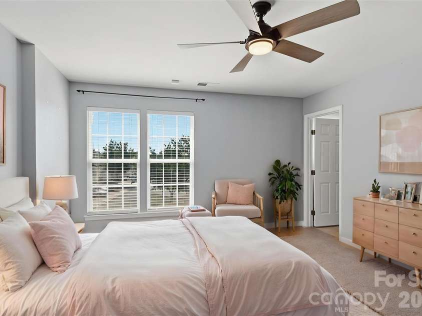 6172 Prosperity Church Road, Charlotte, NC 28269.  MLS# CAR4396079, YatesRealty ID 33030. 