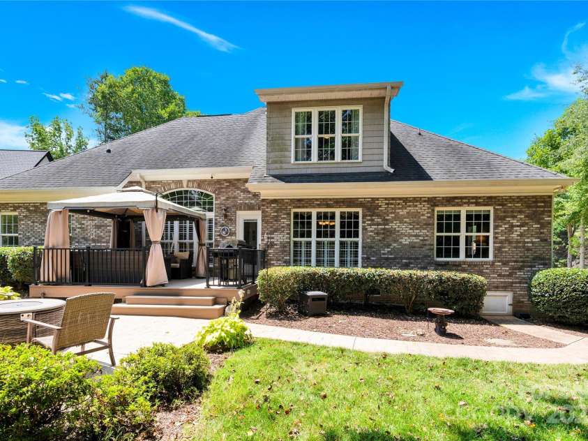 267 Spring Run Drive, Mooresville, NC 28117.  MLS# CAR4287561, YatesRealty ID 33032. 