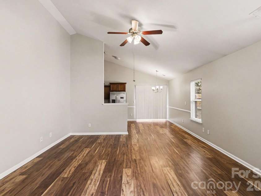 3621 Ernie Drive, Charlotte, NC 28269.  MLS# CAR4392312, YatesRealty ID 33032. 