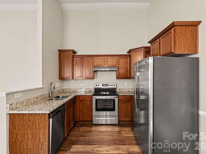 3621 Ernie Drive, Charlotte, NC 28269.  MLS# CAR4392312, YatesRealty ID 33032. 