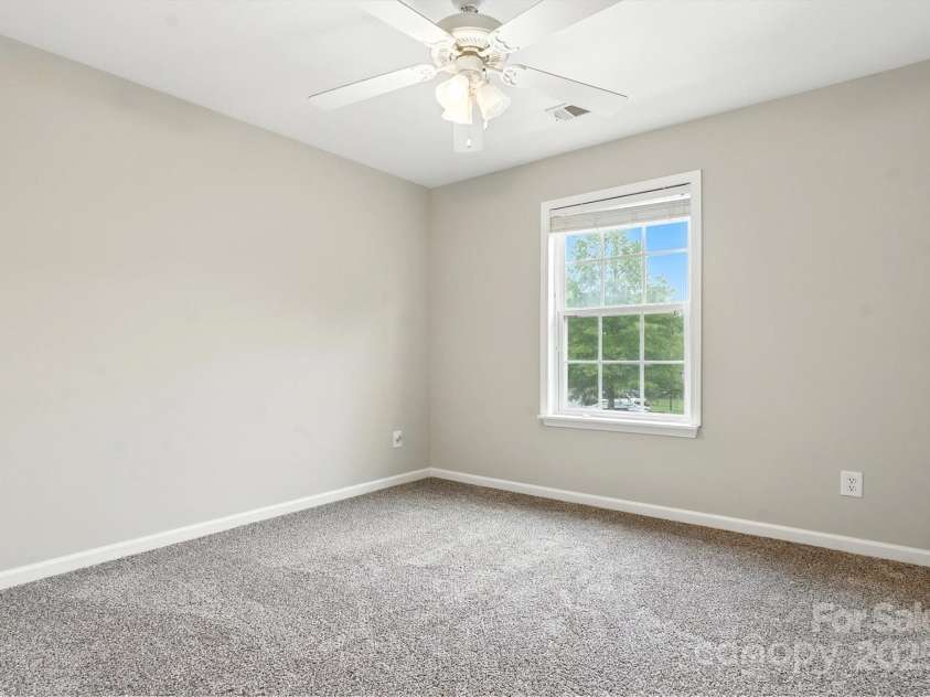 236 Azteca Drive, Matthews, NC 28104.  MLS# CAR4258127, YatesRealty ID 33033. Bedroom