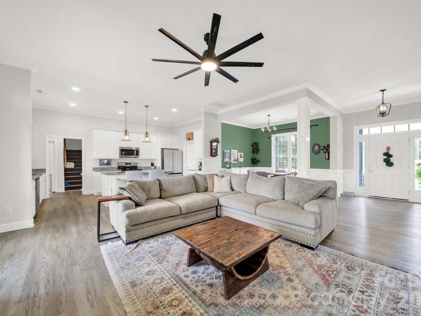 4653 Simpson Road, Edgemoor, SC 29712.  MLS# CAR4390027, YatesRealty ID 33033. 