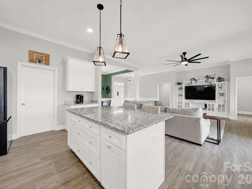 4653 Simpson Road, Edgemoor, SC 29712.  MLS# CAR4390027, YatesRealty ID 33033. 