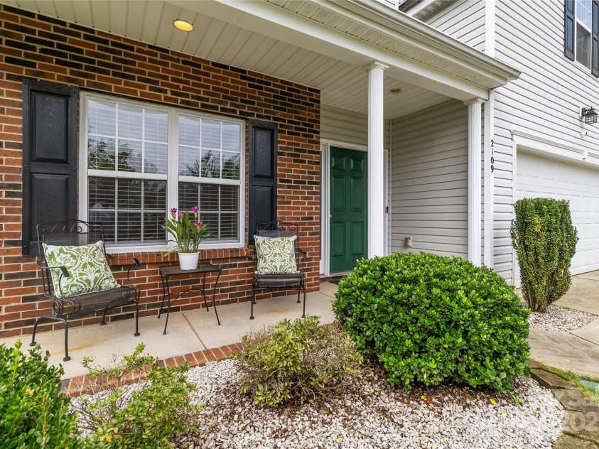 2109 Coral Berry Lane, Waxhaw, NC 28173.  MLS# CAR4292628, YatesRealty ID 33034. 