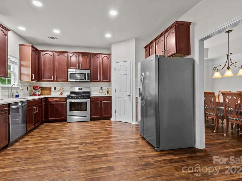 2109 Coral Berry Lane, Waxhaw, NC 28173.  MLS# CAR4292628, YatesRealty ID 33034. 