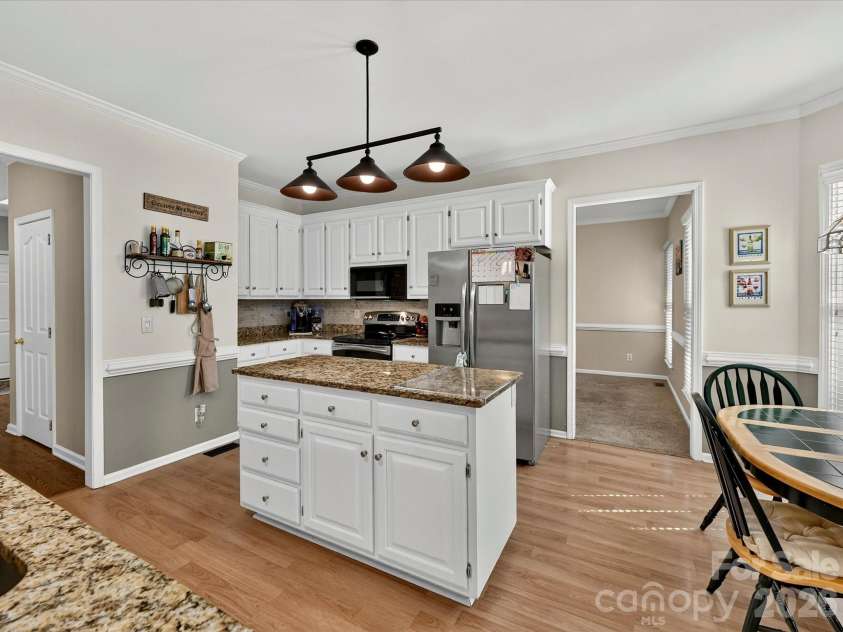 4411 Poplar Grove Drive, Charlotte, NC 28269.  MLS# CAR4396983, YatesRealty ID 33034. 