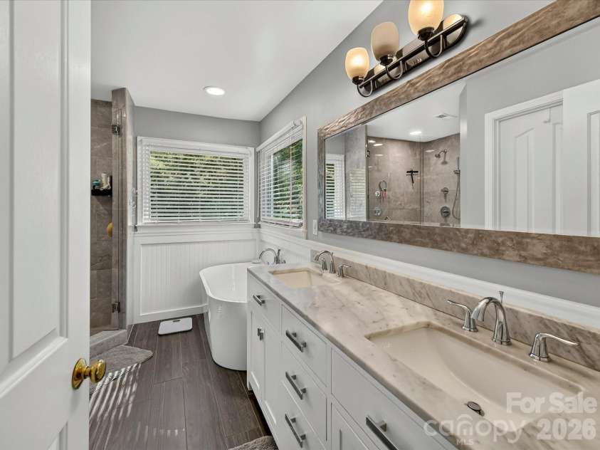 4411 Poplar Grove Drive, Charlotte, NC 28269.  MLS# CAR4396983, YatesRealty ID 33034. 