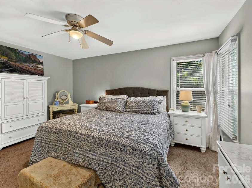 4411 Poplar Grove Drive, Charlotte, NC 28269.  MLS# CAR4396983, YatesRealty ID 33034. 