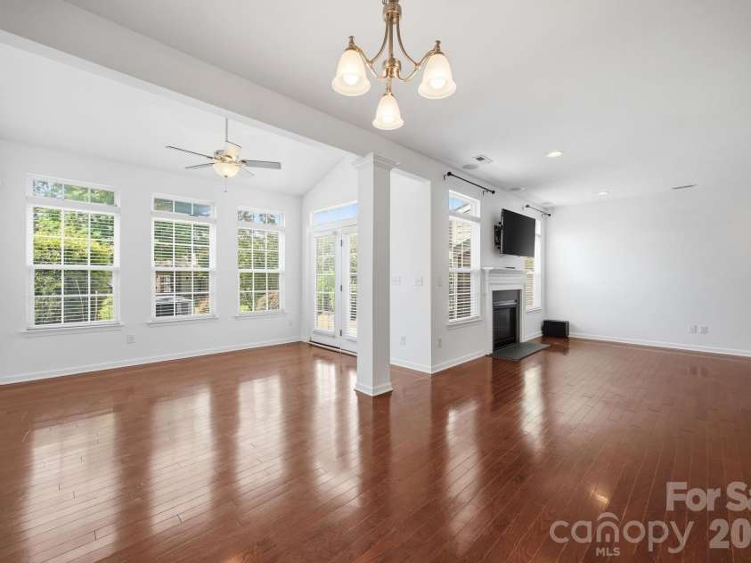2162 Belle Vernon Avenue, Charlotte, NC 28210.  MLS# CAR4387796, YatesRealty ID 33035. 