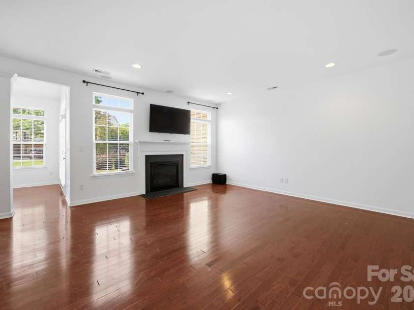 2162 Belle Vernon Avenue, Charlotte, NC 28210.  MLS# CAR4387796, YatesRealty ID 33035. 