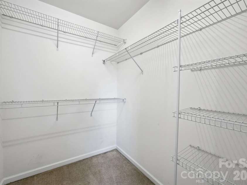 2162 Belle Vernon Avenue, Charlotte, NC 28210.  MLS# CAR4387796, YatesRealty ID 33035. 