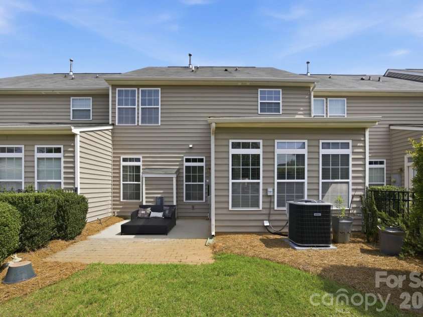 2162 Belle Vernon Avenue, Charlotte, NC 28210.  MLS# CAR4387796, YatesRealty ID 33035. 