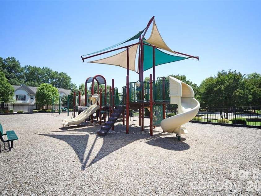 2162 Belle Vernon Avenue, Charlotte, NC 28210.  MLS# CAR4387796, YatesRealty ID 33035. 