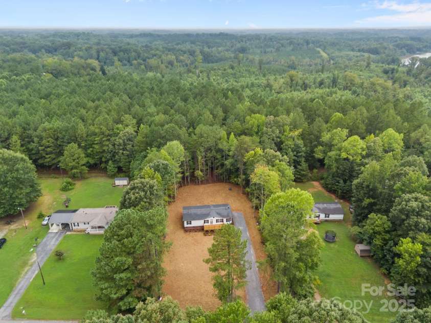 302 Forest Winds Drive, Salisbury, NC 28144.  MLS# CAR4291334, YatesRealty ID 33035. 