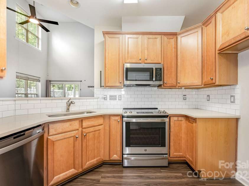 4703 David Cox Road, Charlotte, NC 28269.  MLS# CAR4271836, YatesRealty ID 33036. 