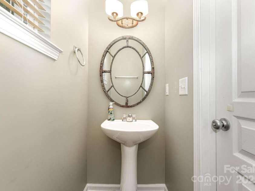 4703 David Cox Road, Charlotte, NC 28269.  MLS# CAR4271836, YatesRealty ID 33036. 