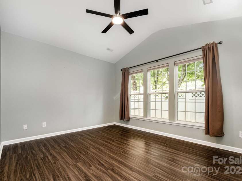 4703 David Cox Road, Charlotte, NC 28269.  MLS# CAR4271836, YatesRealty ID 33036. 