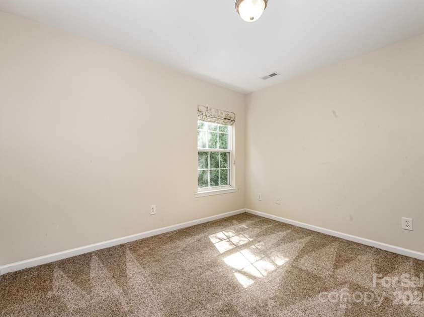 4703 David Cox Road, Charlotte, NC 28269.  MLS# CAR4271836, YatesRealty ID 33036. 