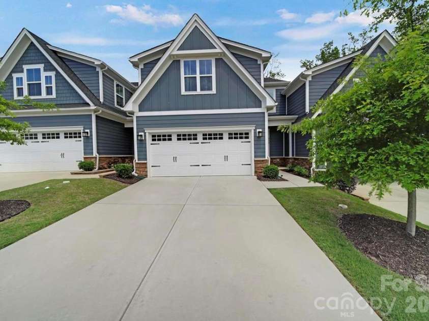 888 Prince Garret Way, Denver, NC 28037.  MLS# CAR4394543, YatesRealty ID 33036. 
