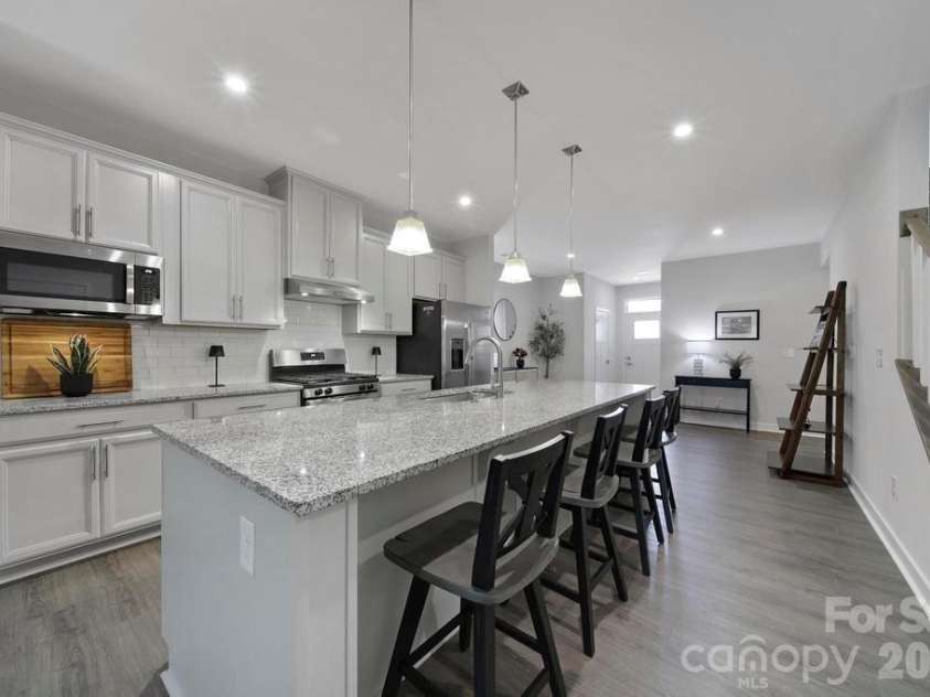 888 Prince Garret Way, Denver, NC 28037.  MLS# CAR4394543, YatesRealty ID 33036. 