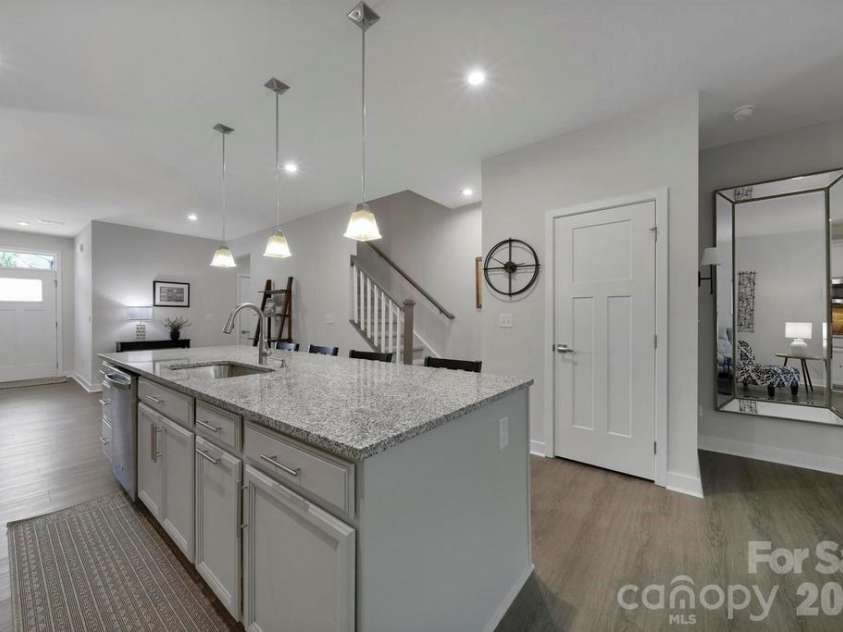 888 Prince Garret Way, Denver, NC 28037.  MLS# CAR4394543, YatesRealty ID 33036. 