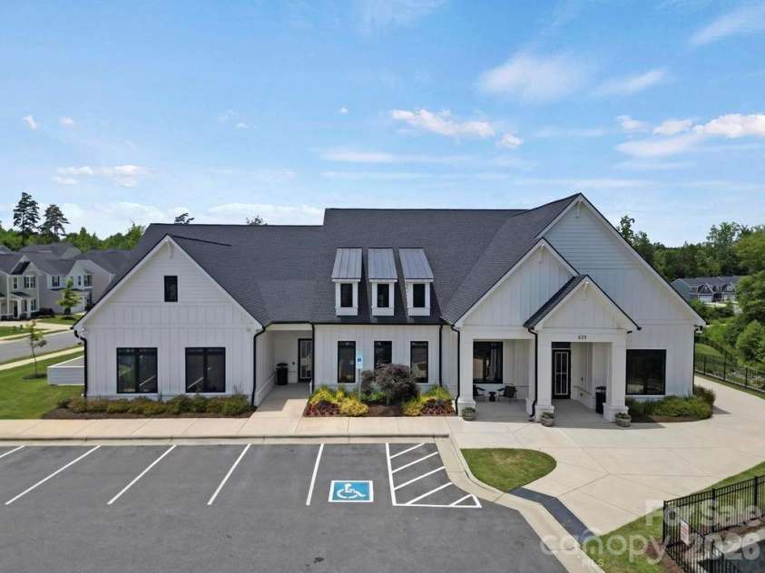 888 Prince Garret Way, Denver, NC 28037.  MLS# CAR4394543, YatesRealty ID 33036. 