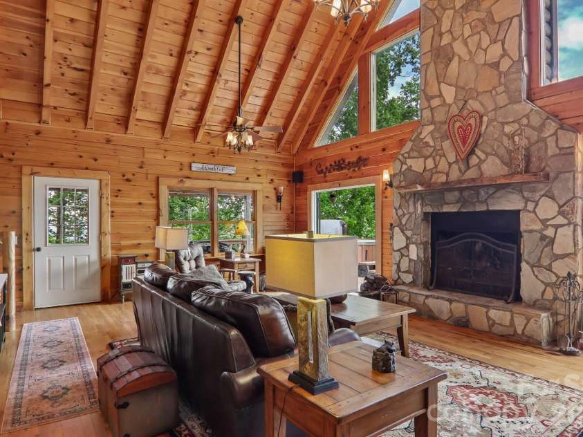 1250 Cobblestone Drive, Waynesville, NC 28786.  MLS# CAR4396920, YatesRealty ID 33037. 