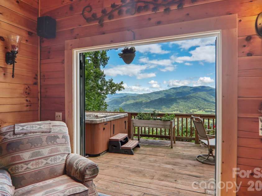 1250 Cobblestone Drive, Waynesville, NC 28786.  MLS# CAR4396920, YatesRealty ID 33037. 