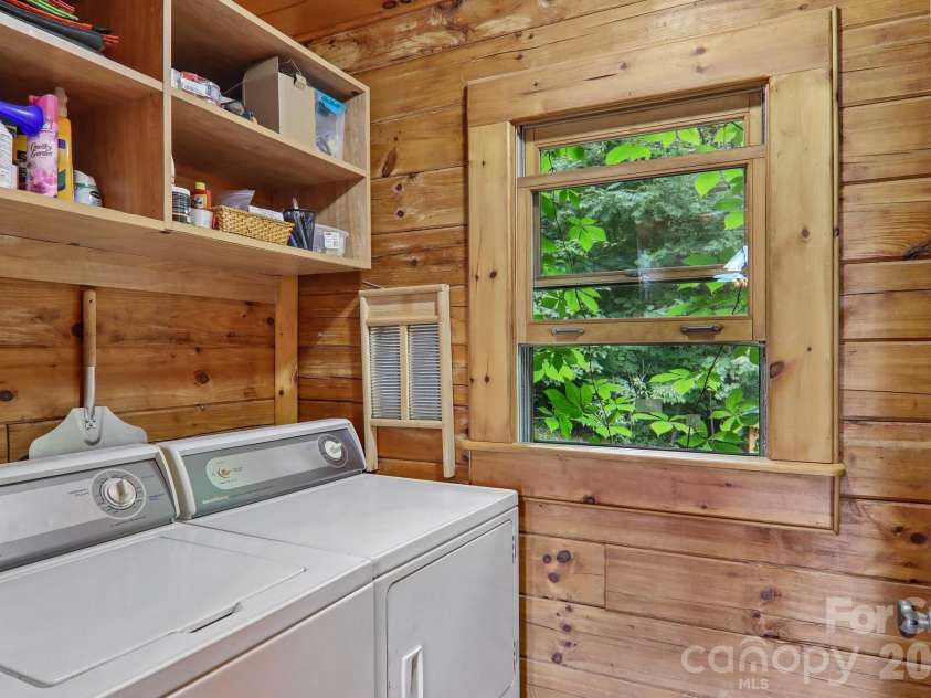 1250 Cobblestone Drive, Waynesville, NC 28786.  MLS# CAR4396920, YatesRealty ID 33037. 