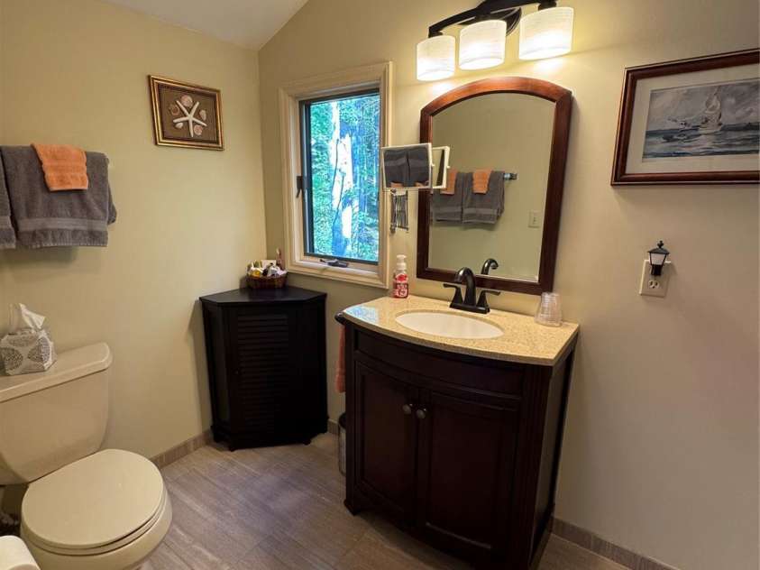 154 Mountain View Lane, Newland, NC 28657.  MLS# CAR4293675, YatesRealty ID 33038. 