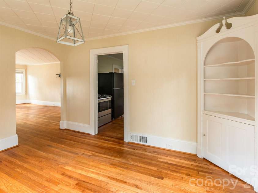 168 Park Street, Statesville, NC 28677.  MLS# CAR4396283, YatesRealty ID 33038. 