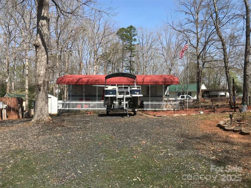 149 Deer Park Road, Mount Gilead, NC 27306.  MLS# CAR4240535, YatesRealty ID 3304. 