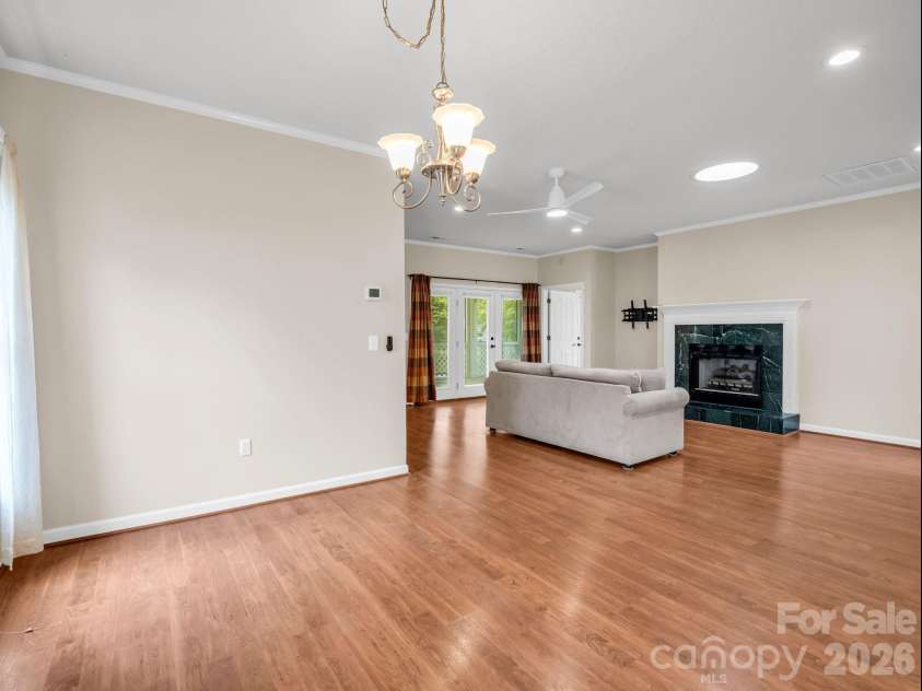 276 Cambridge Drive, Brevard, NC 28712.  MLS# CAR4355184, YatesRealty ID 3304. 