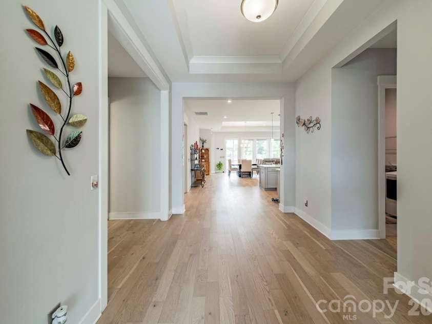 1019 Carlyle Lane, Monroe, NC 28110.  MLS# CAR4395898, YatesRealty ID 33040. Entryway 