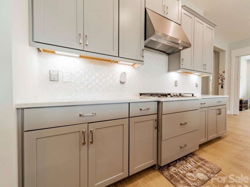 1019 Carlyle Lane, Monroe, NC 28110.  MLS# CAR4395898, YatesRealty ID 33040. Plenty of cabinets and counter space