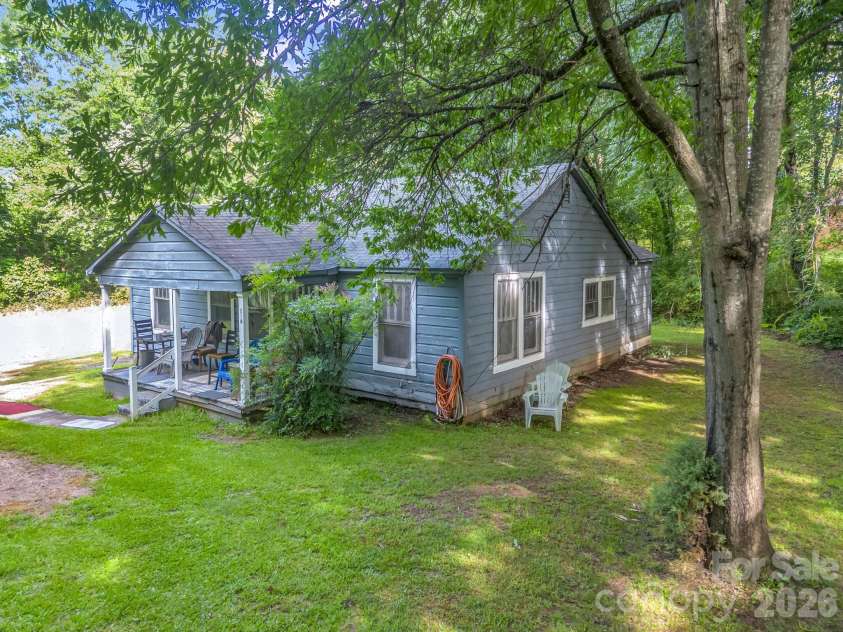 126 Bittle Street, Forest City, NC 28043.  MLS# CAR4395970, YatesRealty ID 33042. 