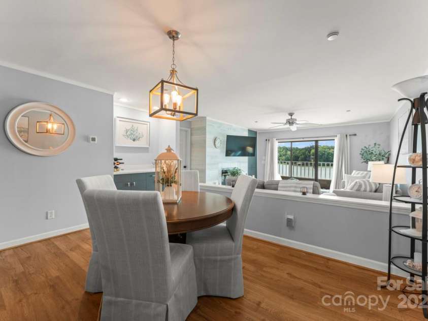 9817 Emerald Point Drive, Charlotte, NC 28278.  MLS# CAR4292558, YatesRealty ID 33042. 