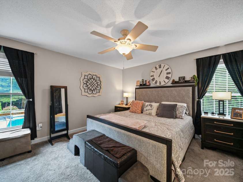 340 Oakview Drive, Salisbury, NC 28146.  MLS# CAR4290519, YatesRealty ID 33043. Primary bedroom on main floor