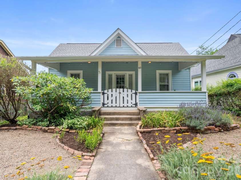 60 Annandale Avenue, Asheville, NC 28801.  MLS# CAR4397096, YatesRealty ID 33043. 